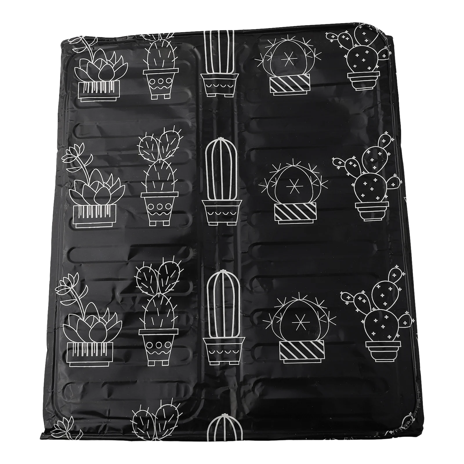 Adjustable Aluminum Foil Oil Baffle with Foldable Hinged Panels to Kitchen Stove Surroundings from Hot Oil Sprays