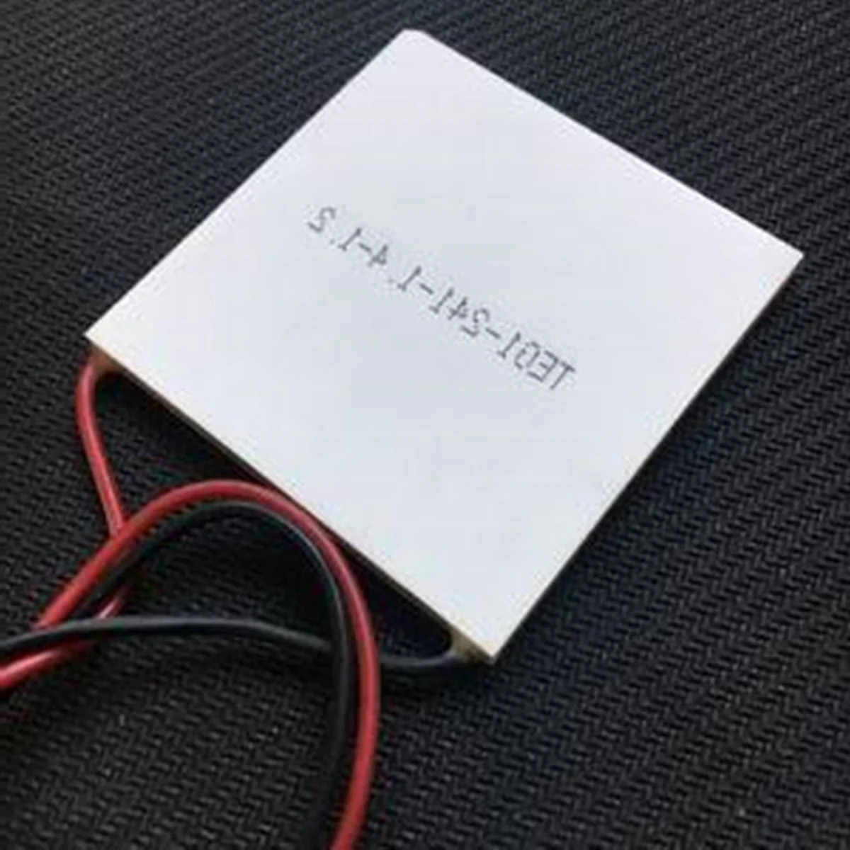 Folha de geração de energia termoelétrica industrial de filme de geração elétrica diferencial ABLL-TEG1-241-1.4-1.2