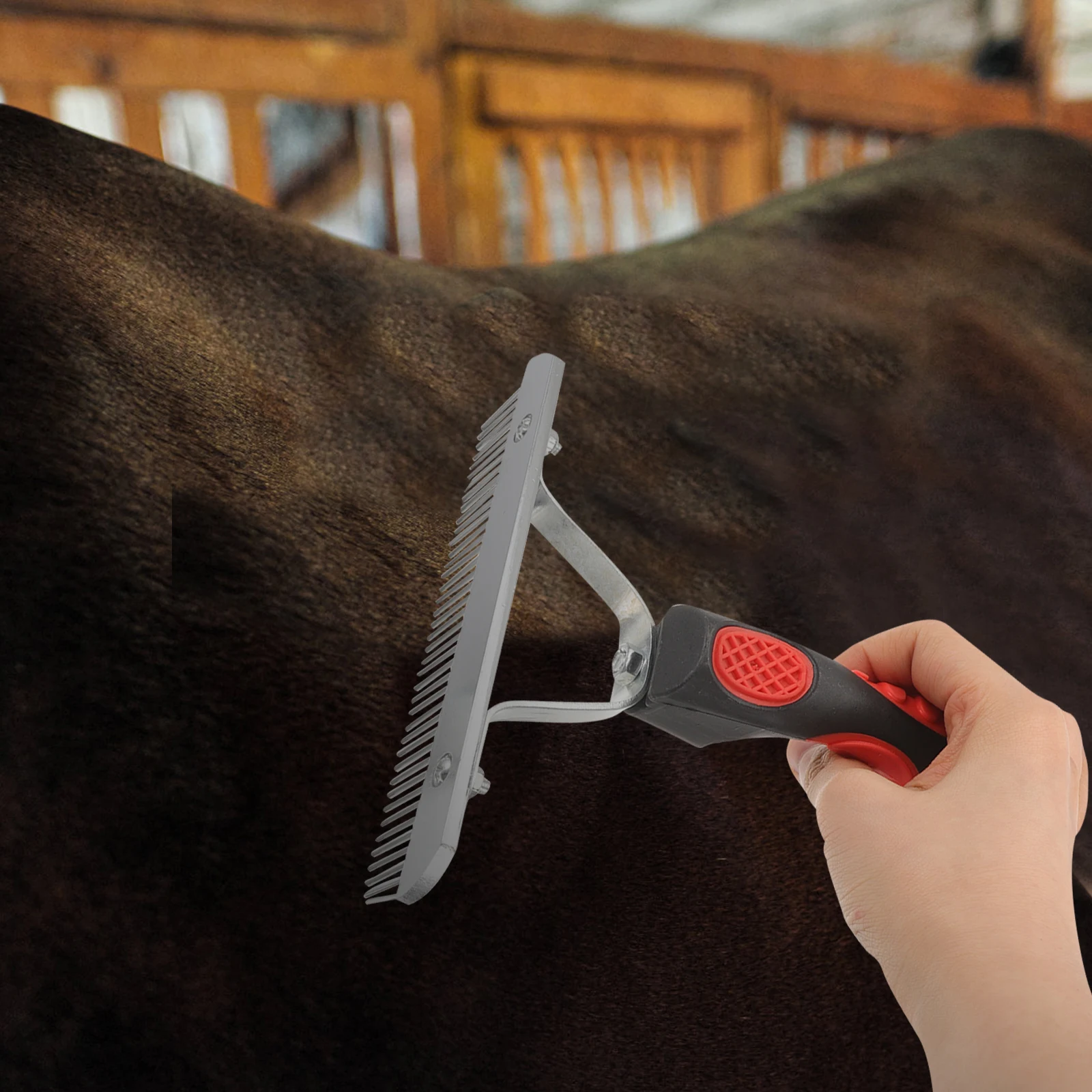 Horse Grooming Rake Rubber Handle Metal Bristles Anti-Rust Durable Horse Hair Cleaning Tool For Livestock Shedding Mud