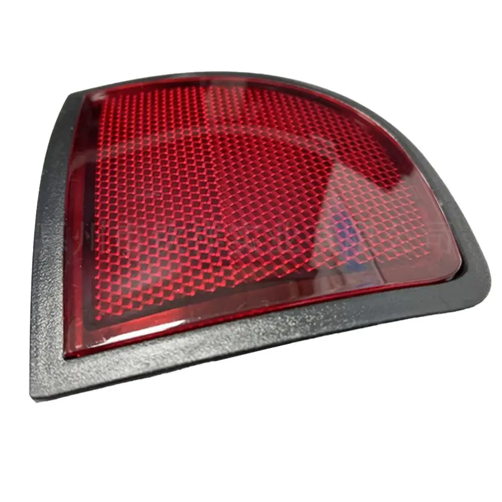 

Rear Bumper Fog and Brake Light Set with Turn Signal for Mitsubishi For L200 2005 2015 Engineered for Durability