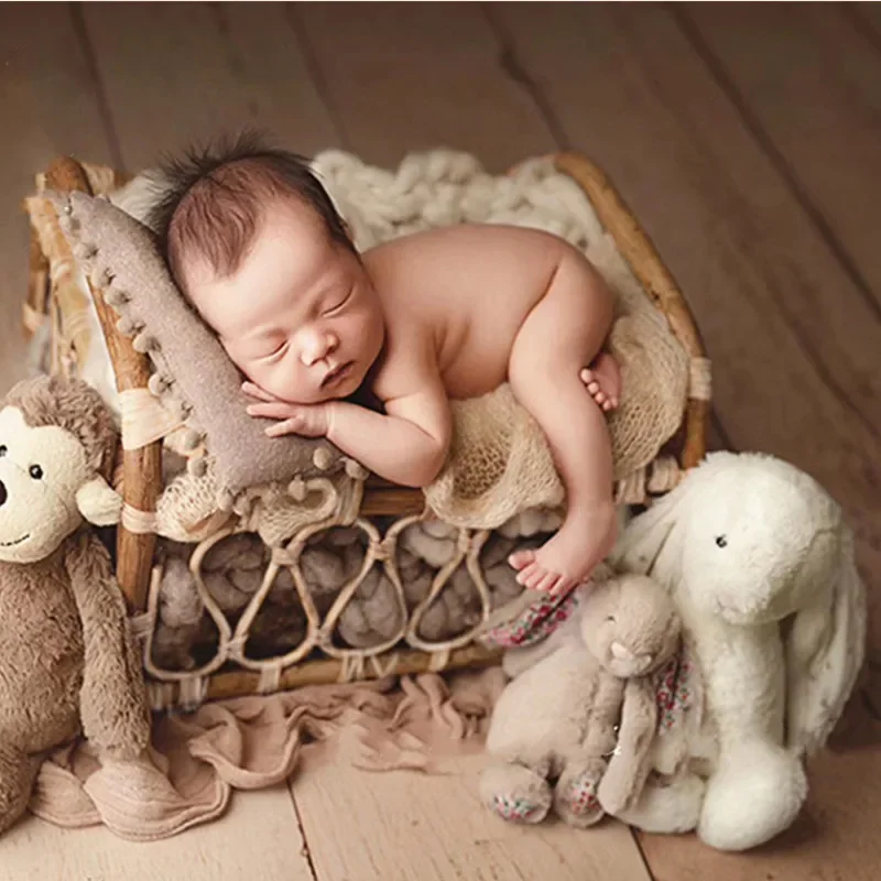 Newborn Photoshoot Props Vintage Long Lie Down Rattan Basket Chair Handmade Woven Baby Crib Posing Infant Photographic Supplies