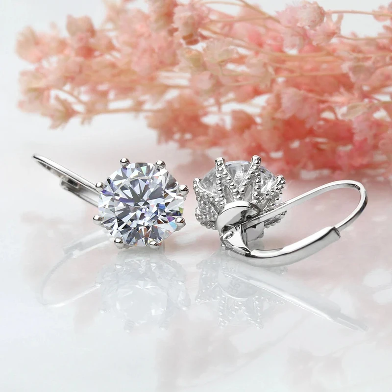Huitan Luxus Solitaire Zirkonia Tropfen Ohrringe für Frauen einfache und elegante weibliche Accessoires Mode vielseitigen Schmuck