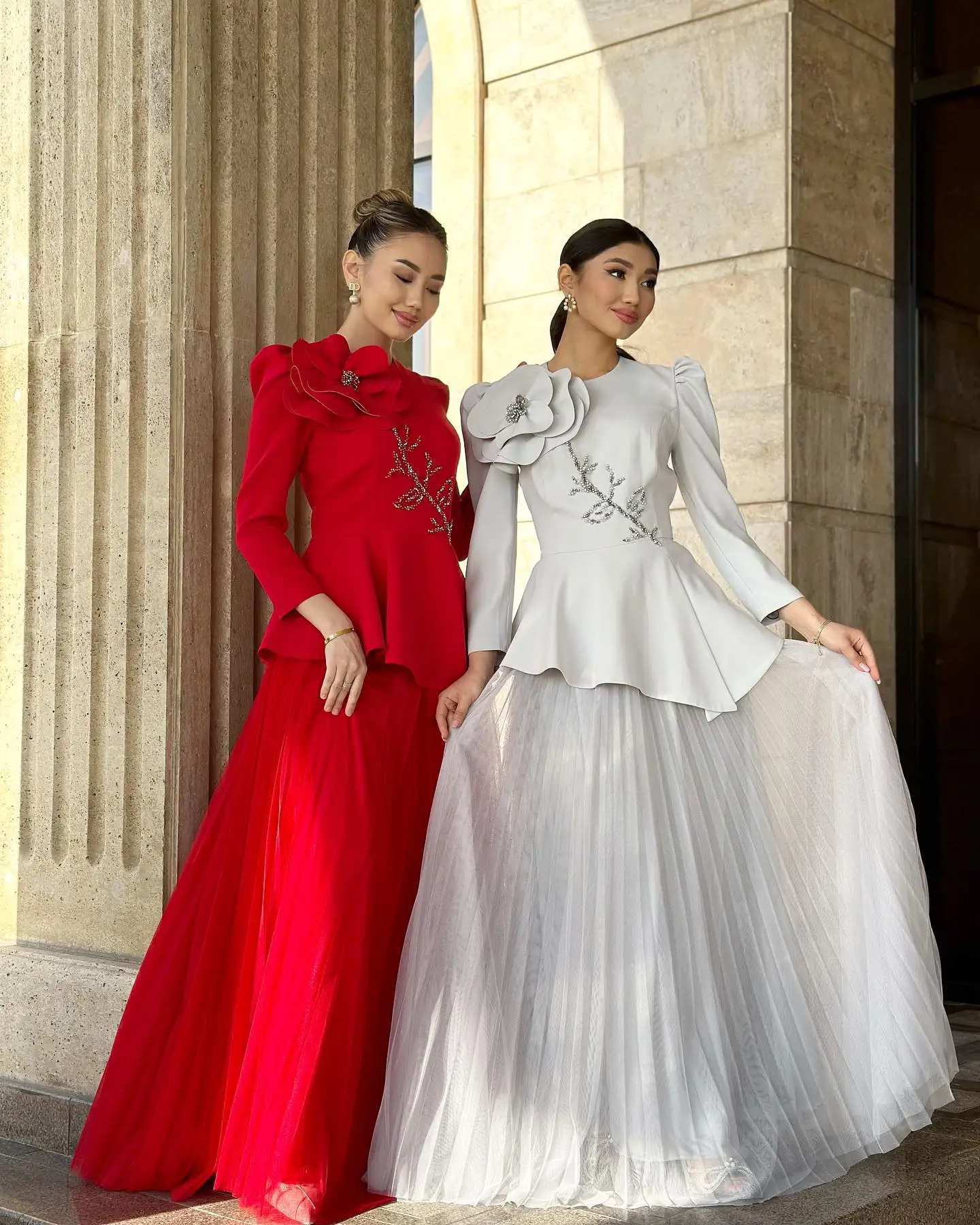 Sexy Satin Jewel Floor Sleeve Floor Length A Line Court Evening Dresses for Women فساتين للحفلات الراقصة