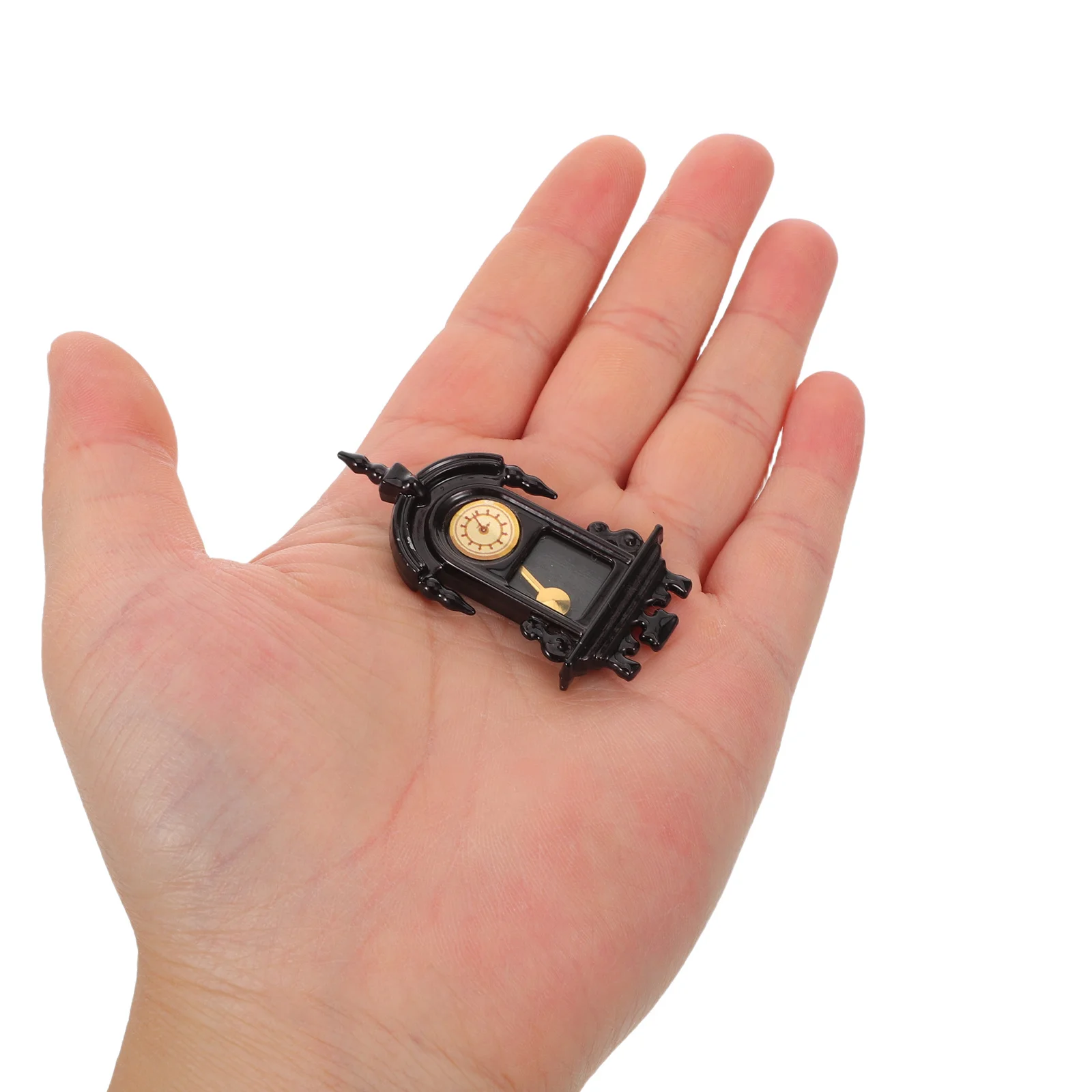 

2Pcs Miniature Vintage Wall Clock Retro Style Movable Hands Decorative Clock for Dollhouse Living Room Bedroom Kitchen