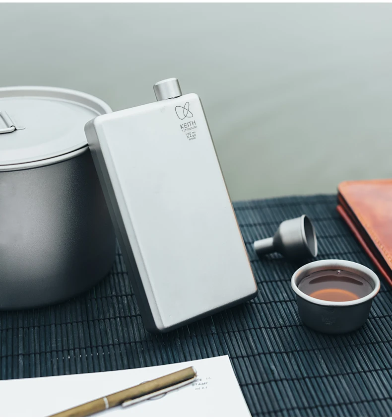 

Фляга KEITH из титана с воронкой, легкая, антибактериальная, для активного отдыха, премиум-контейнер для алкоголя, виски, водки