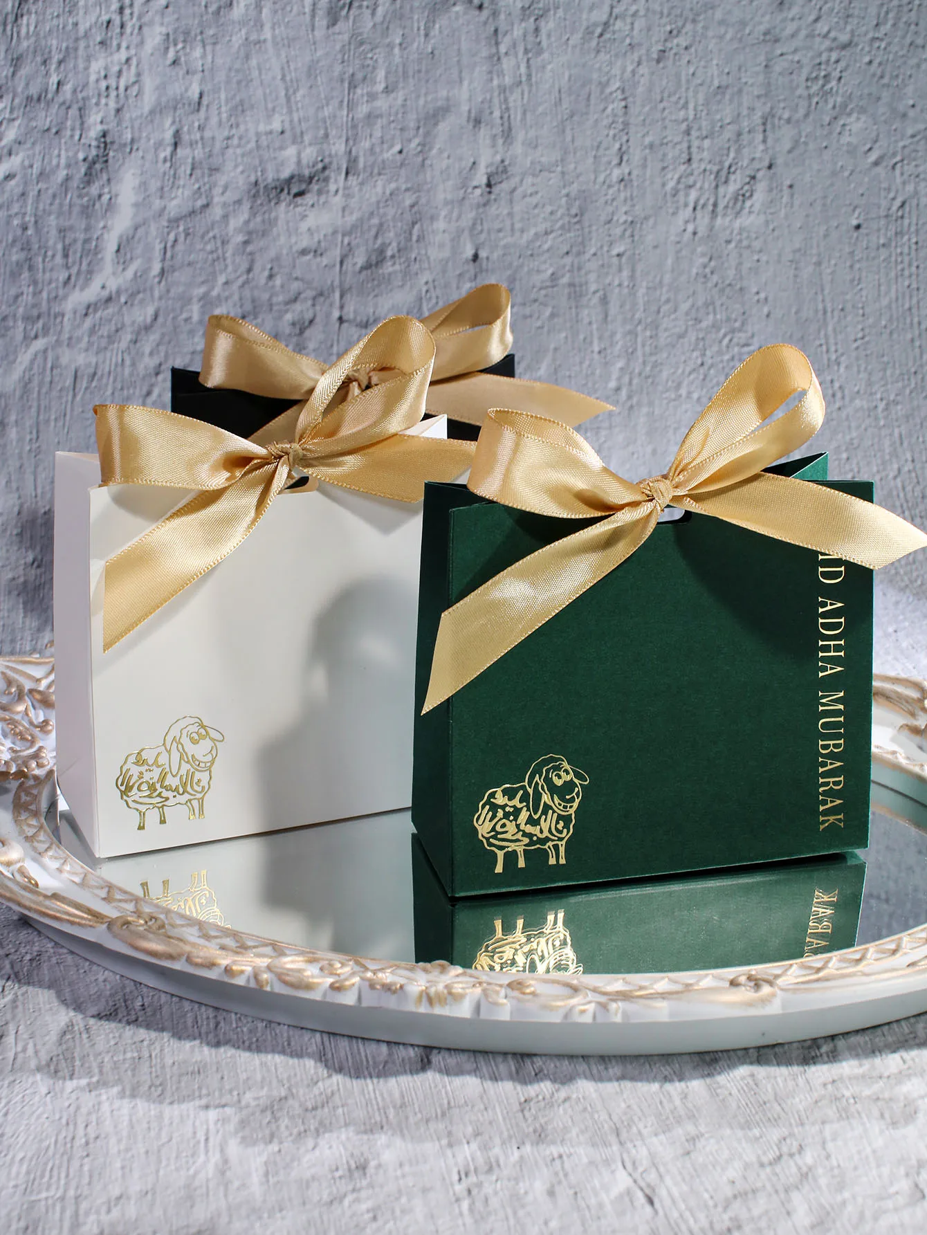 Gift Box Of Beautif…