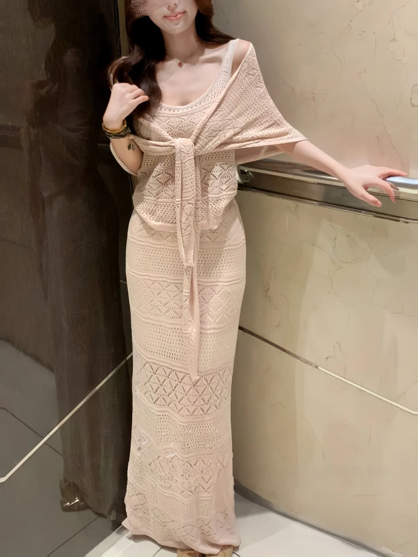 

Ladies Knitted Set Loose Feelings Strap Vest And Half Skirt Three-piece Summer Fashion Ensemble Sleeveless Weave Craft