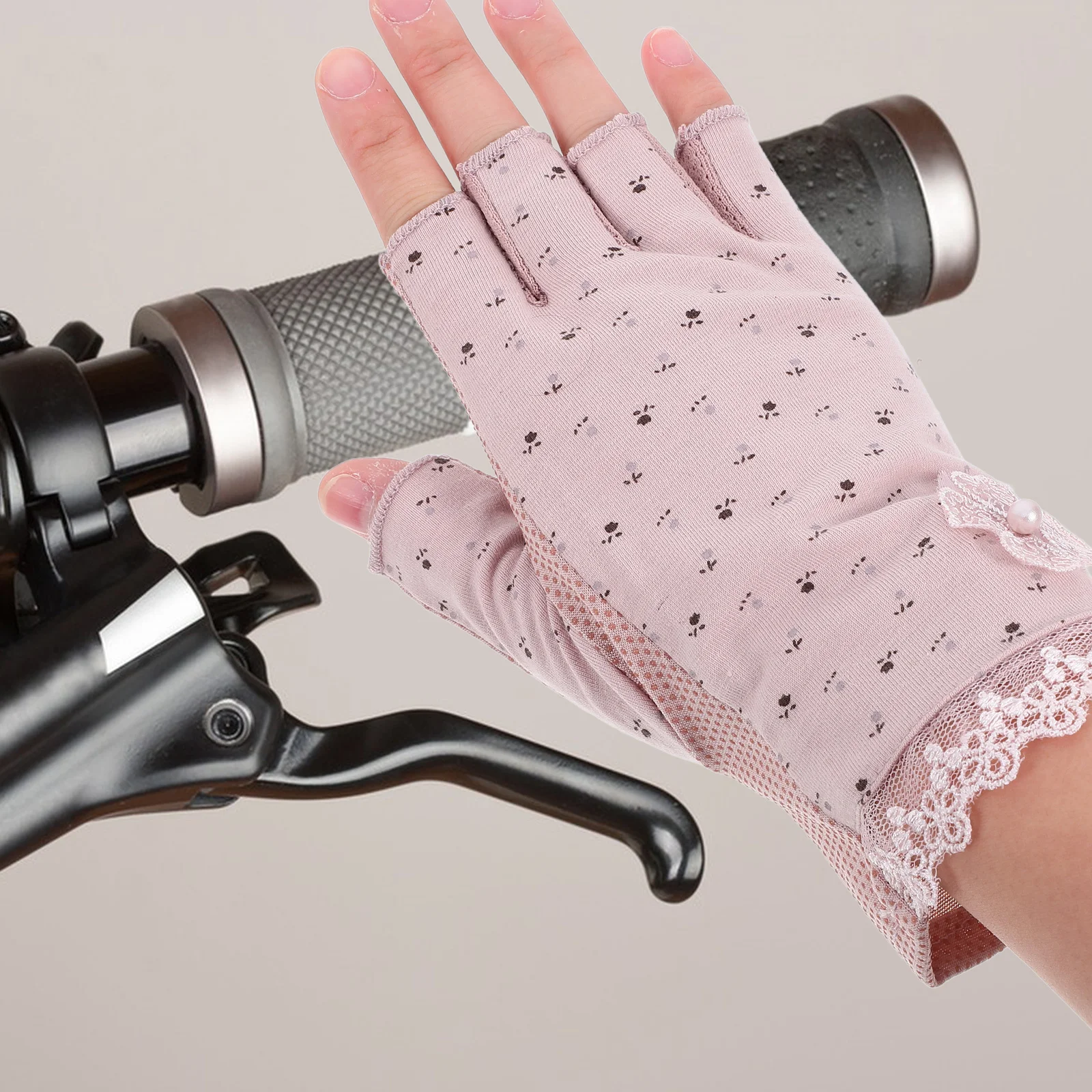 زوج واحد من قفازات الحماية من الشمس، تصميم نصف إصبع قابل للتنفس للقيادة والركض والتسلق والمشي لمسافات طويلة والأنشطة الخارجية