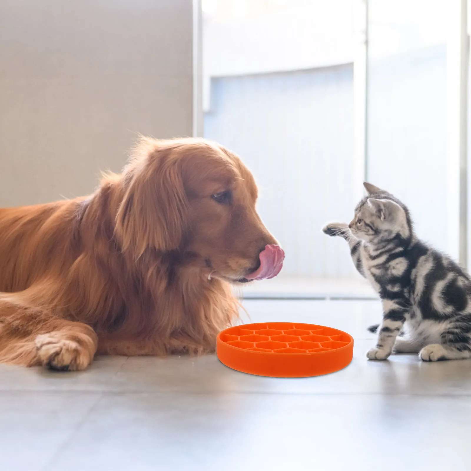 

Миска для медленного кормления собак, нескользящая силиконовая, для влажного и сухого корма, предотвращает расстройство пищеварения и переедание, безопасная.