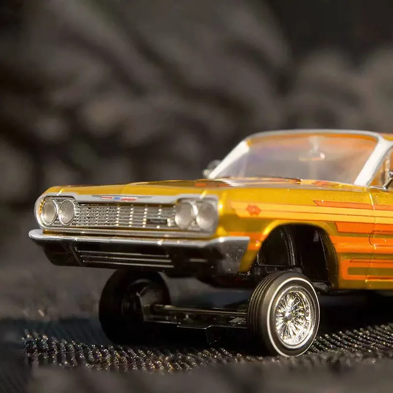 97M 1:64 Scale 2026 Impala Bounce Car Alloy Car Model For Collection Display & Holiday Gifts Toys