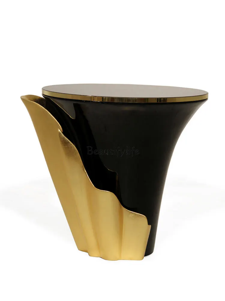 

Stainless Steel Petal-Shaped Side Table Wooden Metal Stitching Minimalist Living Room Sofa Corner Table