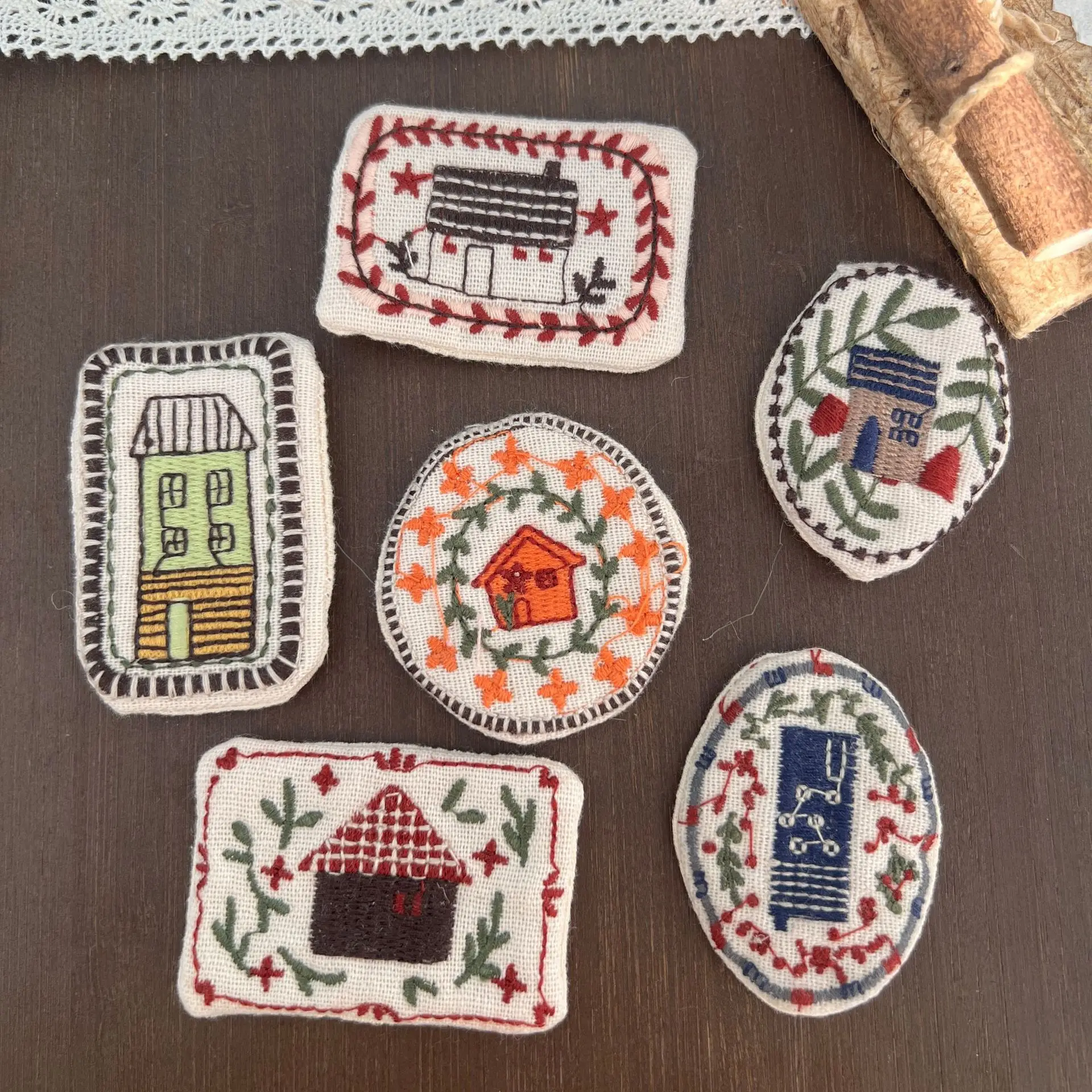 Korean Artistic Vintage Embroidered Fabric Brooch with People Flower Patch for DIY Hair Clip Shoes Hat Clothing