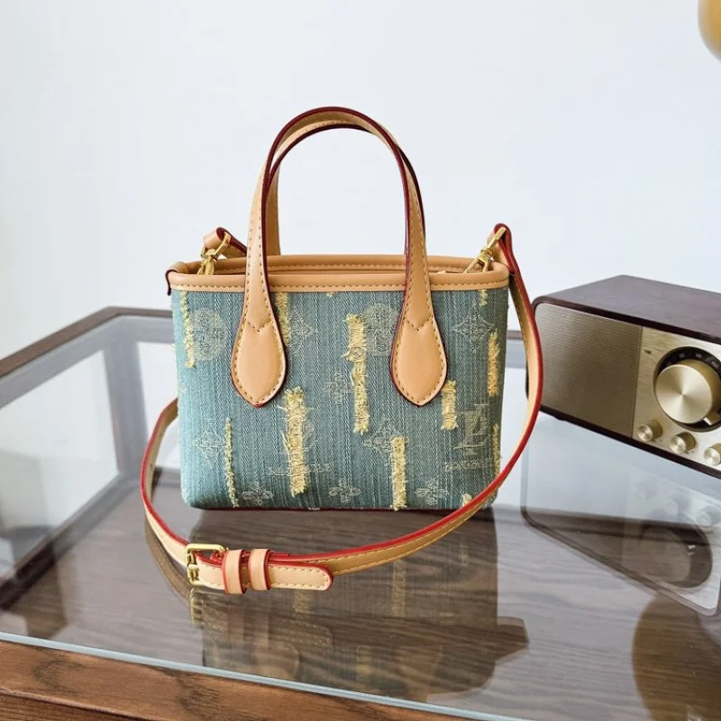 

Модная женская сумка через плечо из кожи премиум-класса с модным дизайном и шикарным парижским стилем. ​