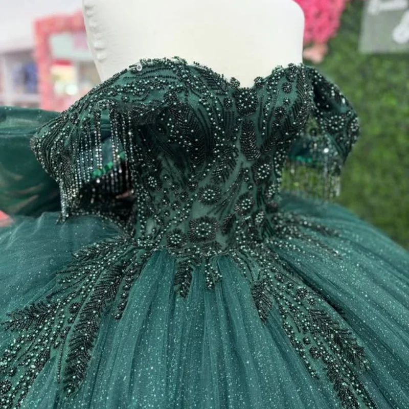 

Блестящее темно-зеленое платье Quinceanera с открытыми плечами и кристаллами, кружевное многослойное блестящее платье с бантом, платья de 15, Quinceanera ﻿ Индивидуальный