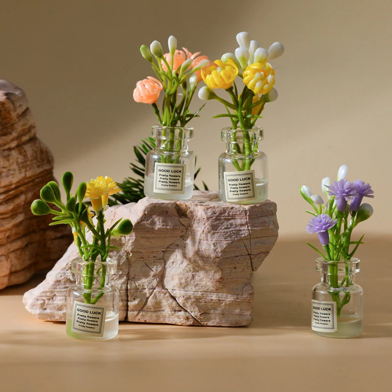 【BS】2 Peças Mini Vaso de Flores Acessórios para Casa de Bonecas Simulação Rosa Pink Jasmim Branco Mini Arranjo Floral Modelo Miniatura