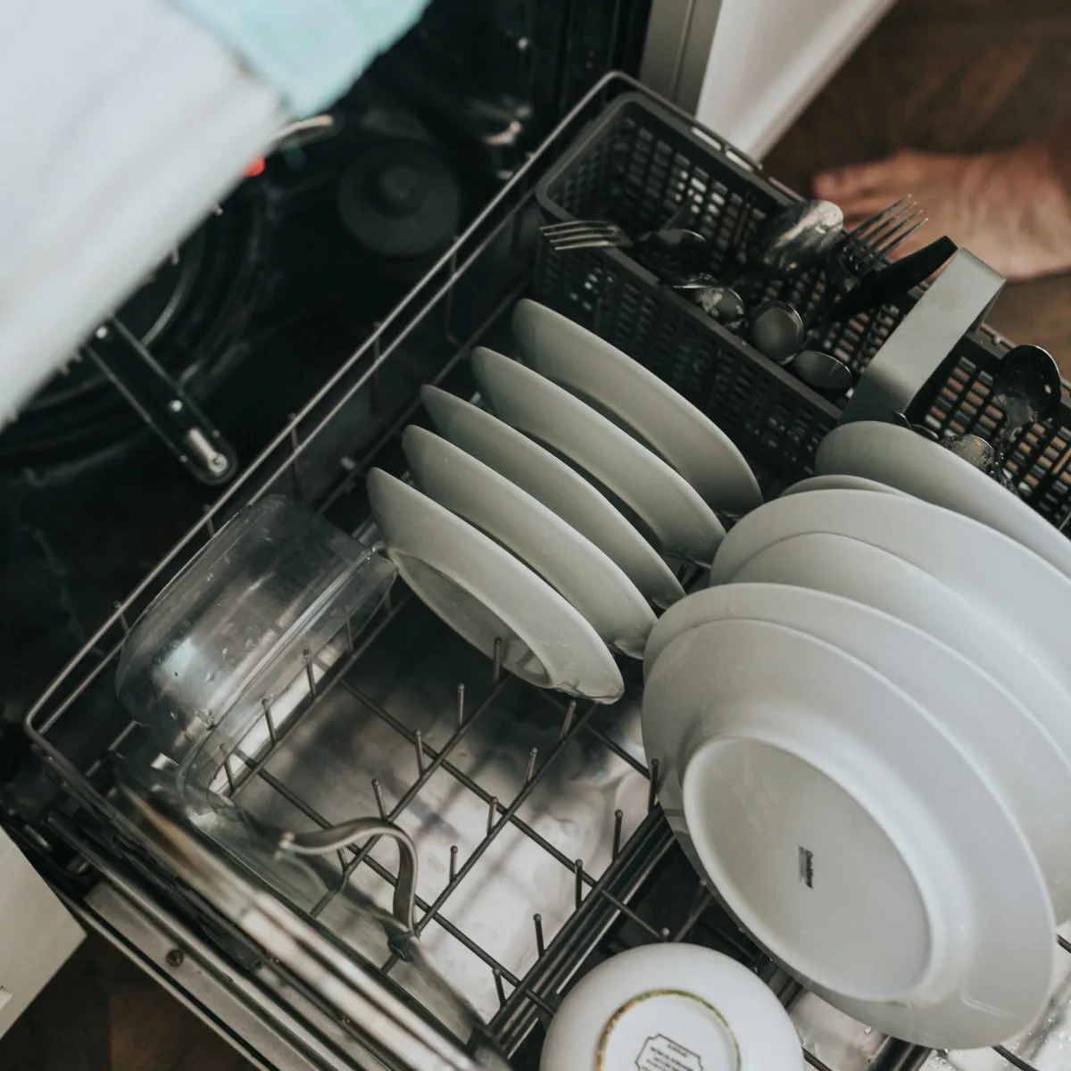 How To Clean Dishwasher Filter?