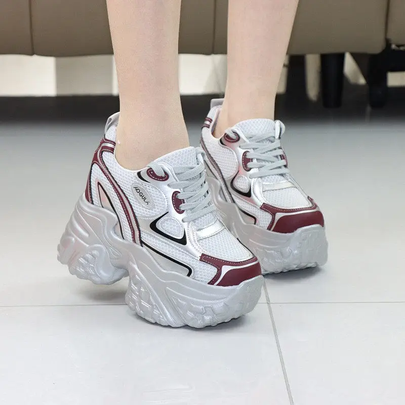 

Женские кроссовки на супервысоком каблуке 12 см, новинка весны, сетчатые, дышащие, с толстой подошвой 10 см, повседневные спортивные туфли для невысоких женщин