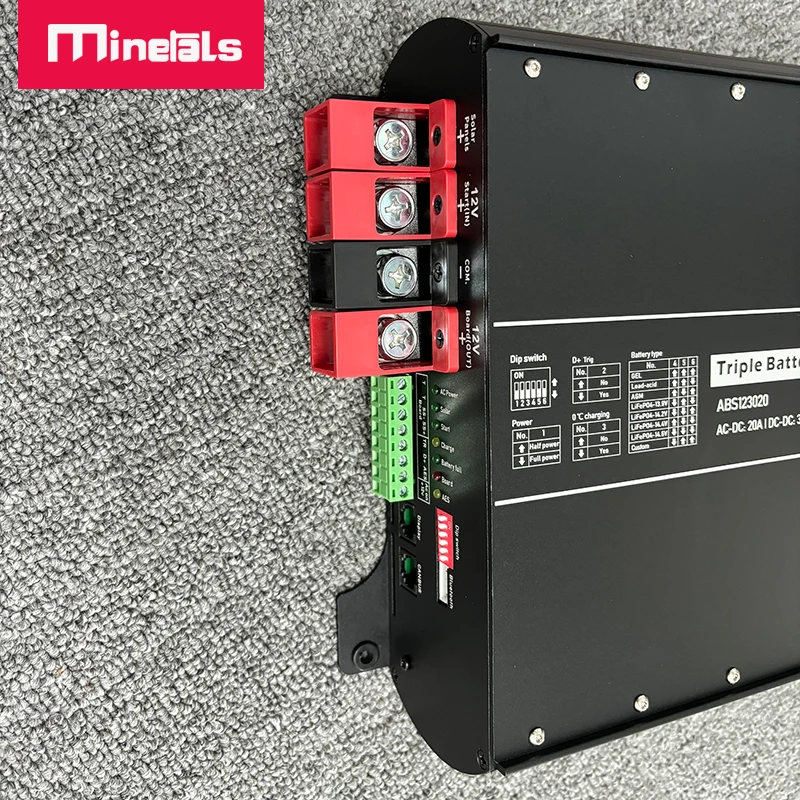 Carregador inteligente três em um de 12V AC, DC e MPPT para RV DC 30a AC 20A Carregador de bateria