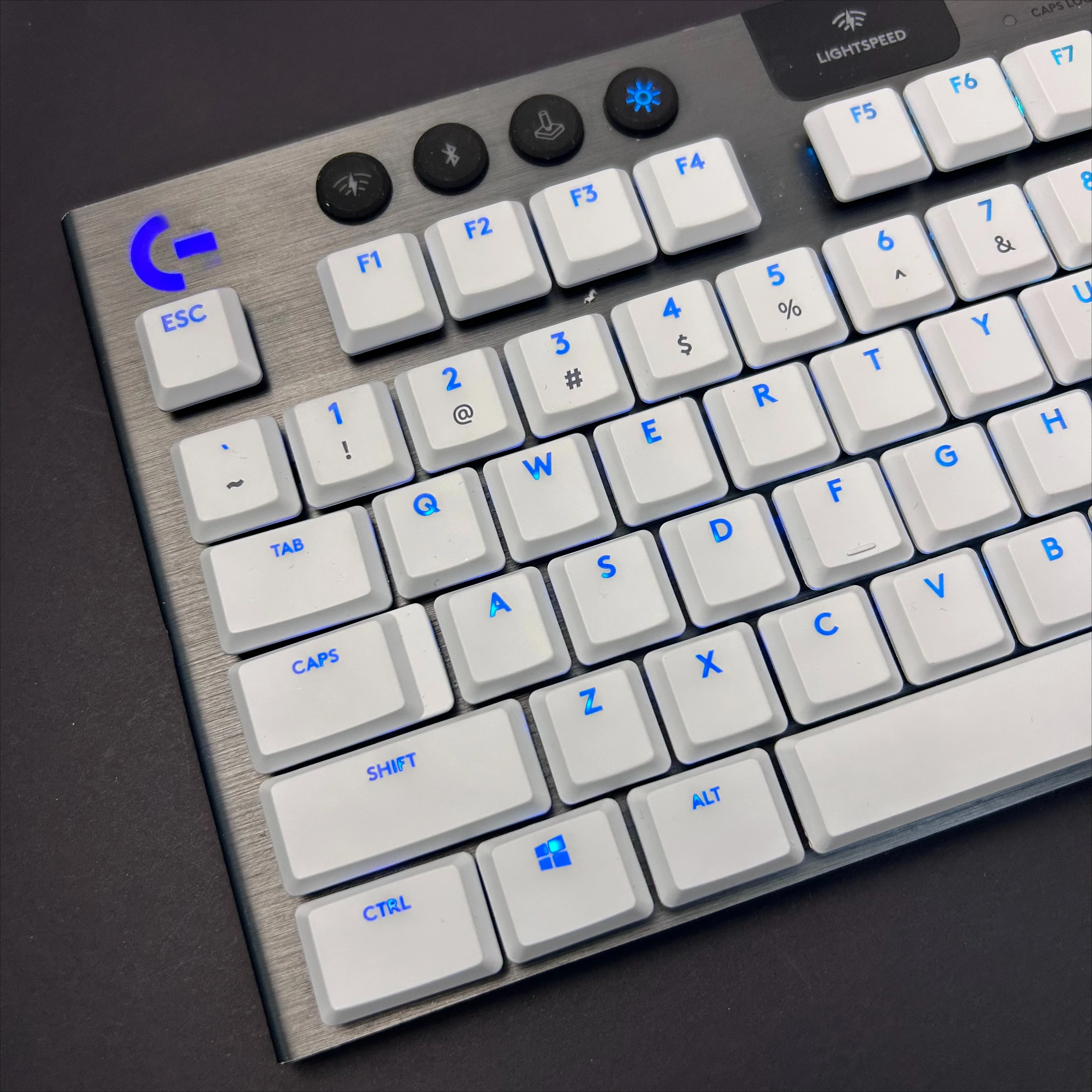 

Полный набор колпачков для клавиш 109 клавиш, белый, совместимый с механической игровой клавиатурой Logitech G813/G815/G913/G915 TKL RGB