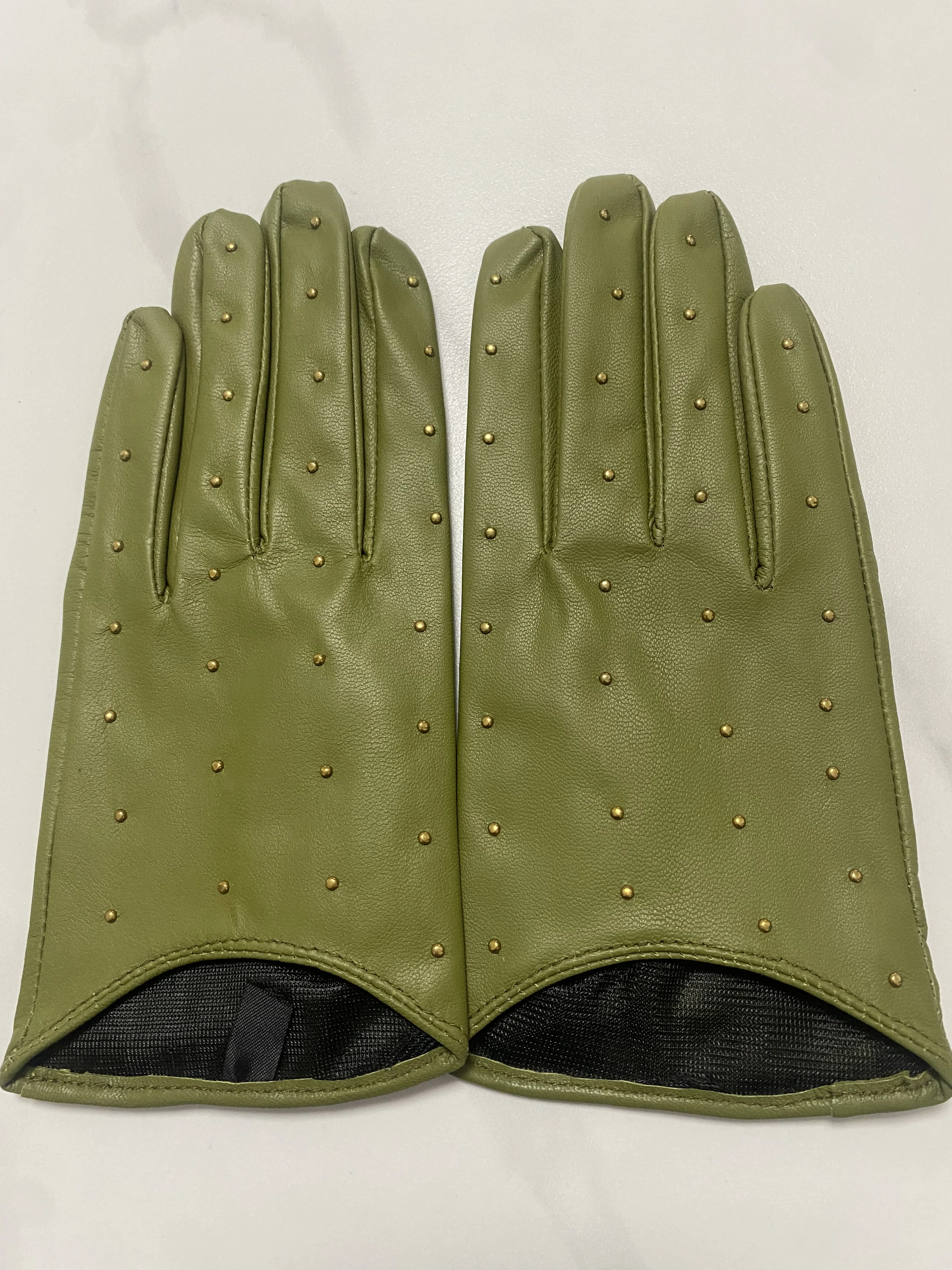 Women\'s Spring Autumn Natural Sheepskin Leather Gloves Female Genuine Leather Punk Style Rivet Motorcycle Driving Gloves R755