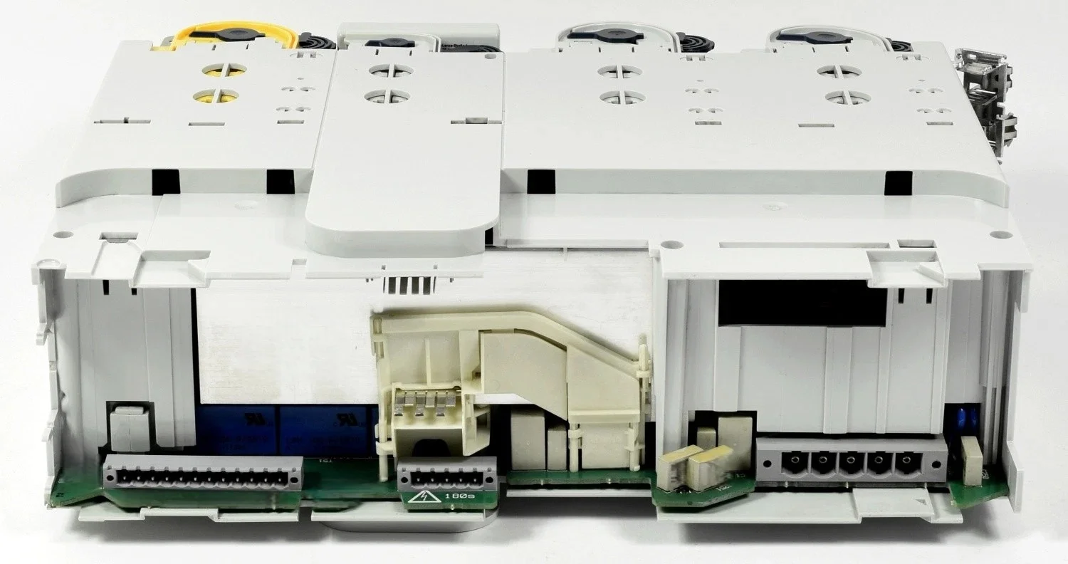 100% NEW Inverter Servo Multi Drive HighLine VFD E94AZPS0244N E94BSHE2024 E94R060T4NRM E94S080Y2N