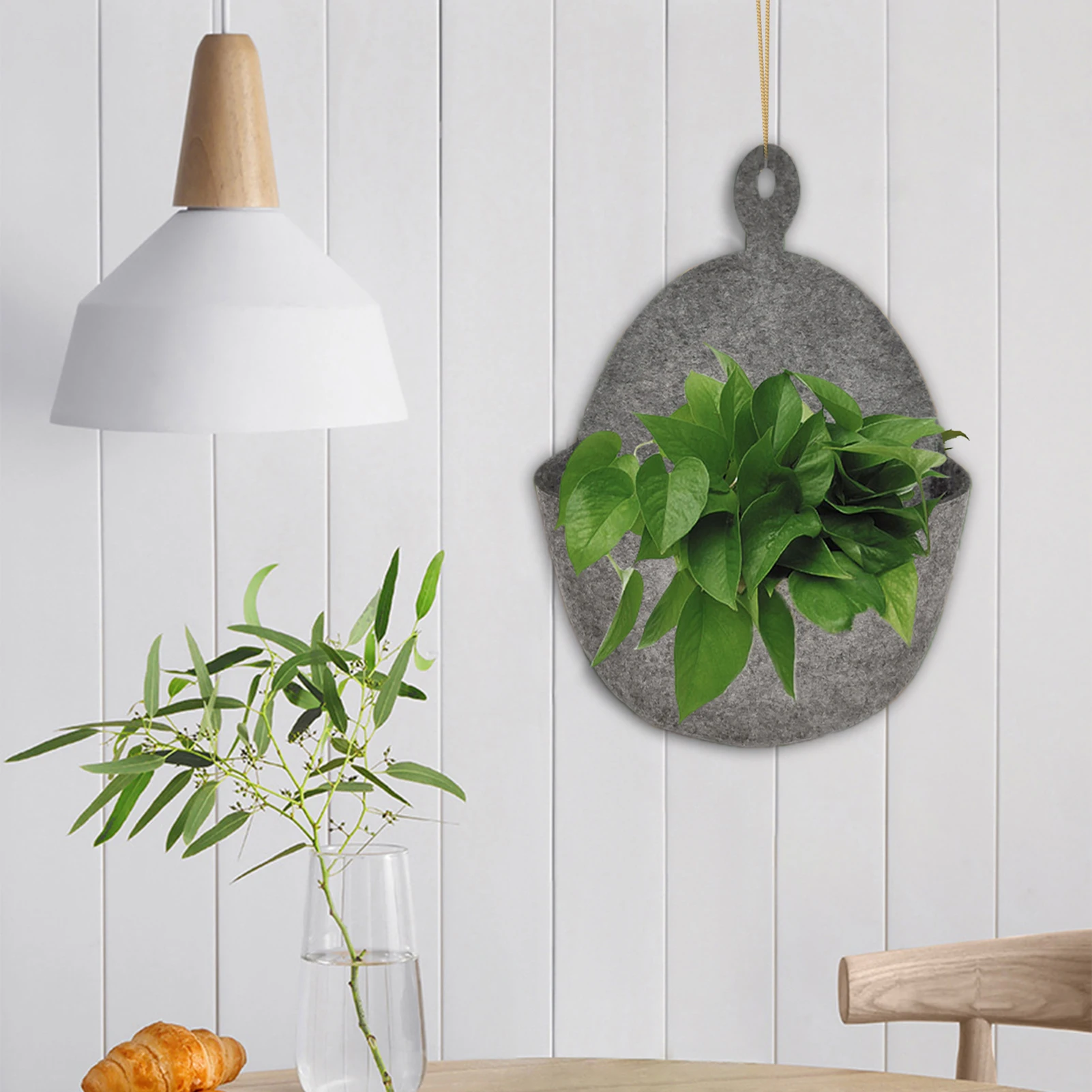 Wall Mount Planting Bags 2Pcs Wall Plants Grow Pouches Breathable Felt Plants Grow Pouches for Indoor Outdoor Yard Balcony