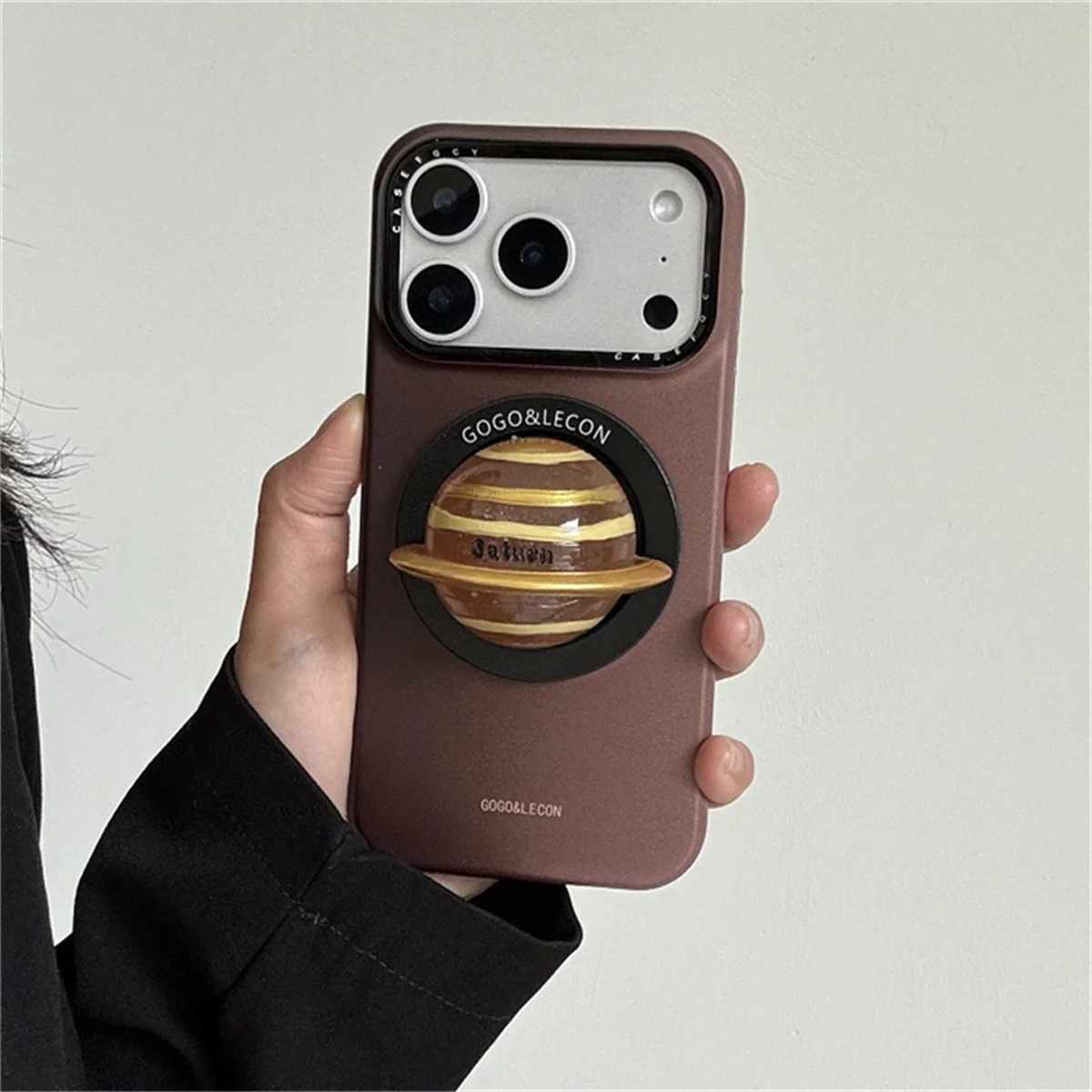 

Fashion Brown Magnetic Phone Case For iPhone 17 Pro 15 14 Pro Max Cover with Cute Planet Holder Cases For Magsafe Funda
