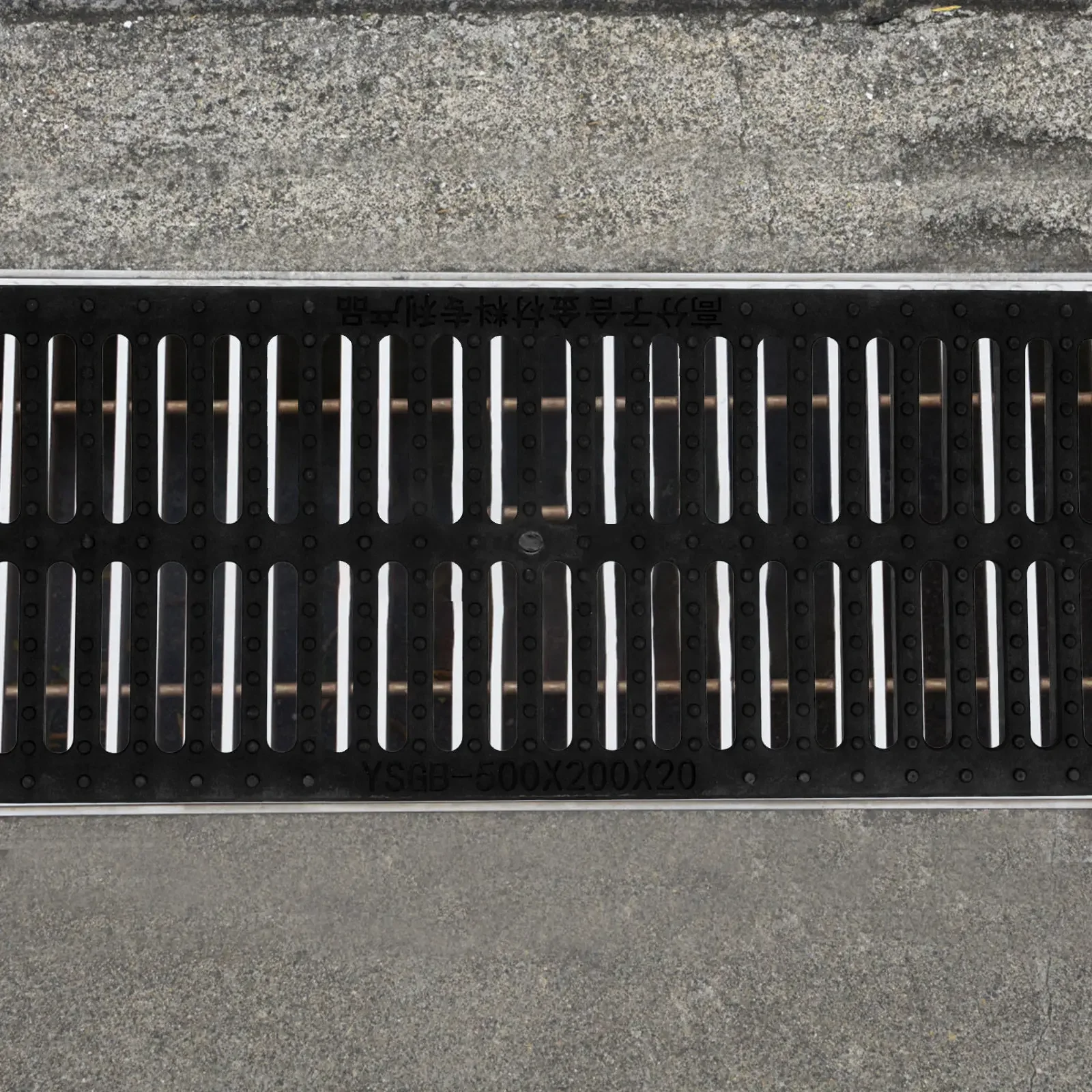 

Durable Plastic Trench Drain Grate Professional Outdoor Sewer Cover Heavy Duty Resin Gully Grate Easy Install Replacement