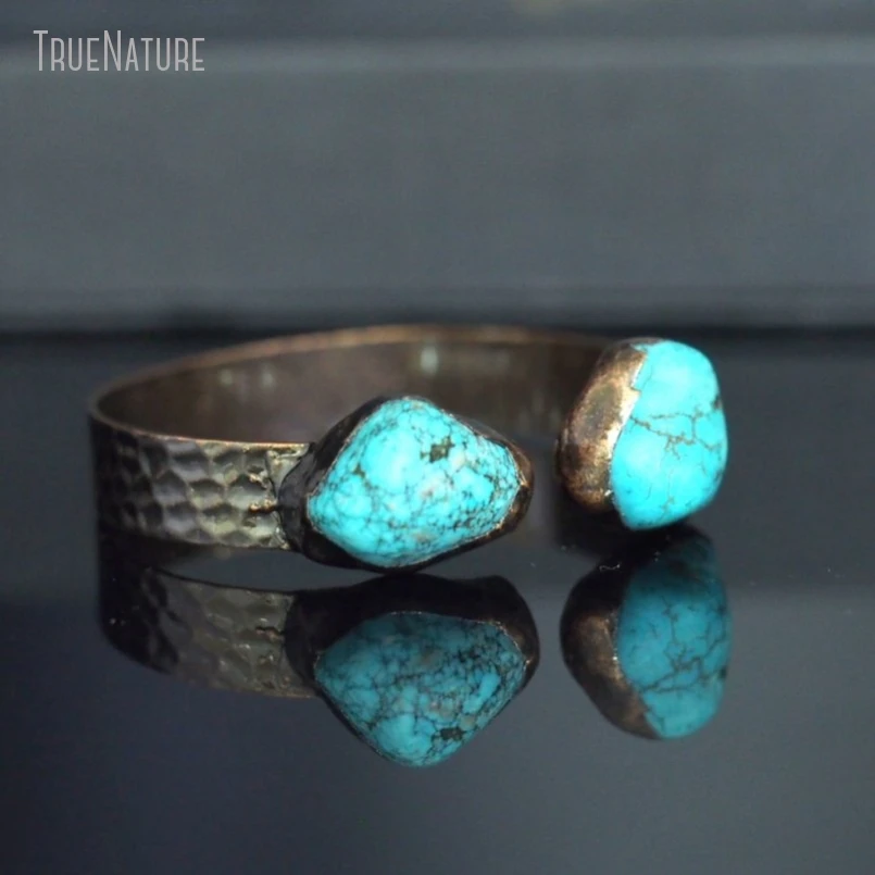 

5Pcs Wholesale Antique Bronze Color Turquoises Blue Tin Soldered Free Form Vintage Style Handmade Bangle BM48702