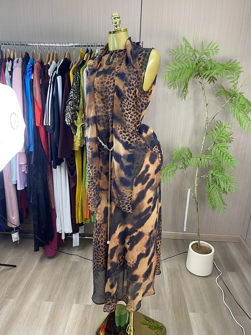 2026 Summer New Elegant Printed Halter-Neck Leopard Print Top and Skirt Set-GZXX1175