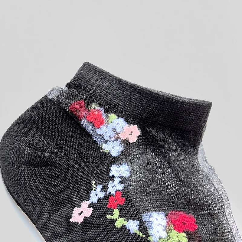 5 Pairs Spring Summer Women\'s Ultra Thin Mesh Knit Socks Vintage Floral Embroidery Ankle Sock Cool Transparent Female Socks