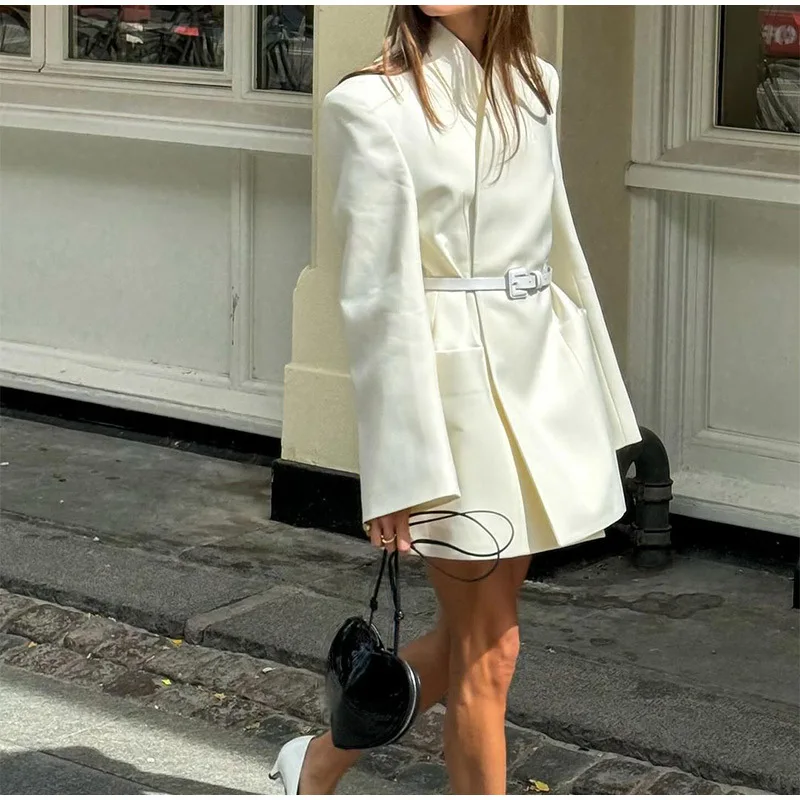 

Elegant Solid Color Lapel Flared Sleeve Jacket Autumn Winter New Fashion Women Pocket office lady Jacket