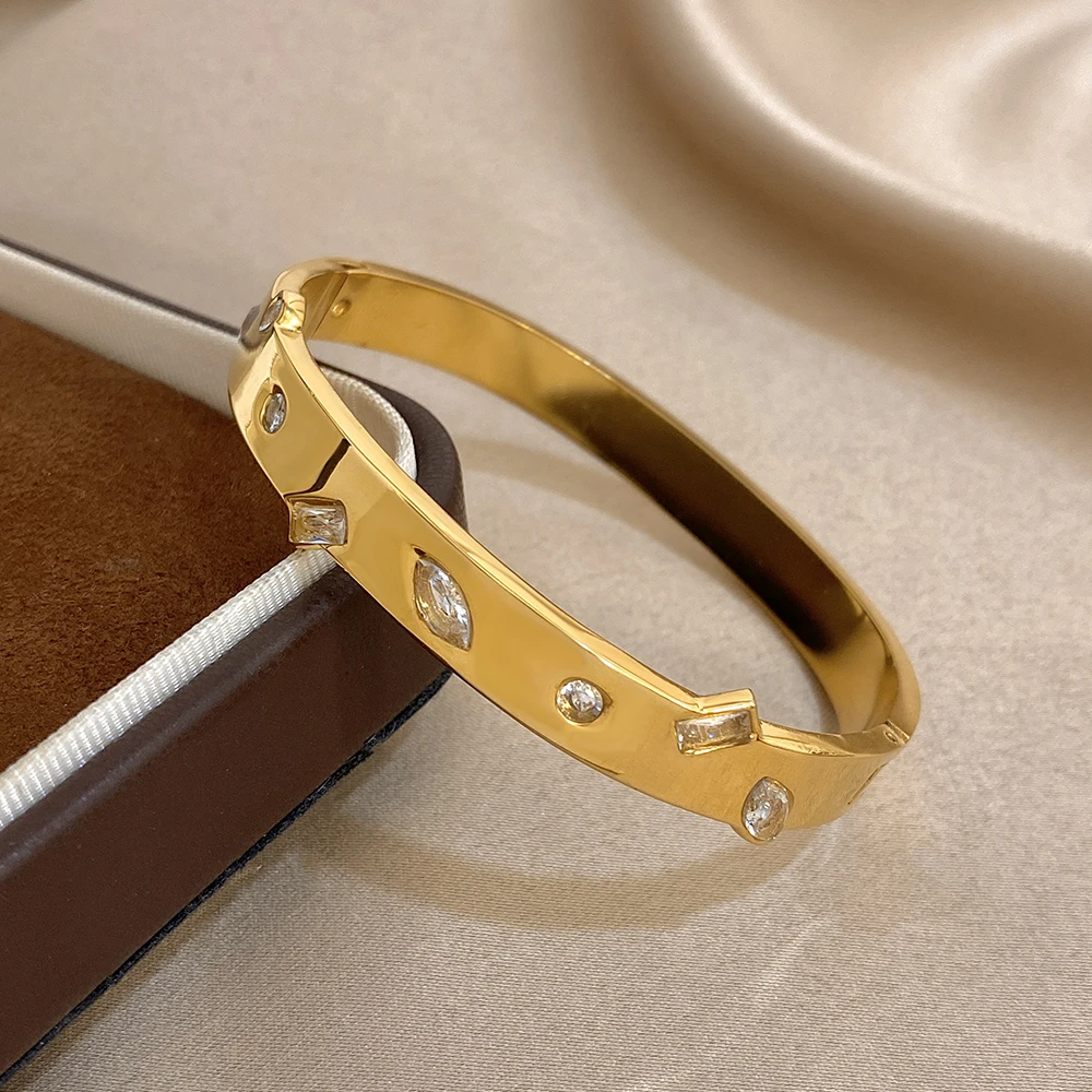 شخصية غير النظامية الفولاذ المقاوم للصدأ الإسورة سوار المرأة موضة هندسية الزركون سوار واسع مقاوم للماء مجوهرات هدية