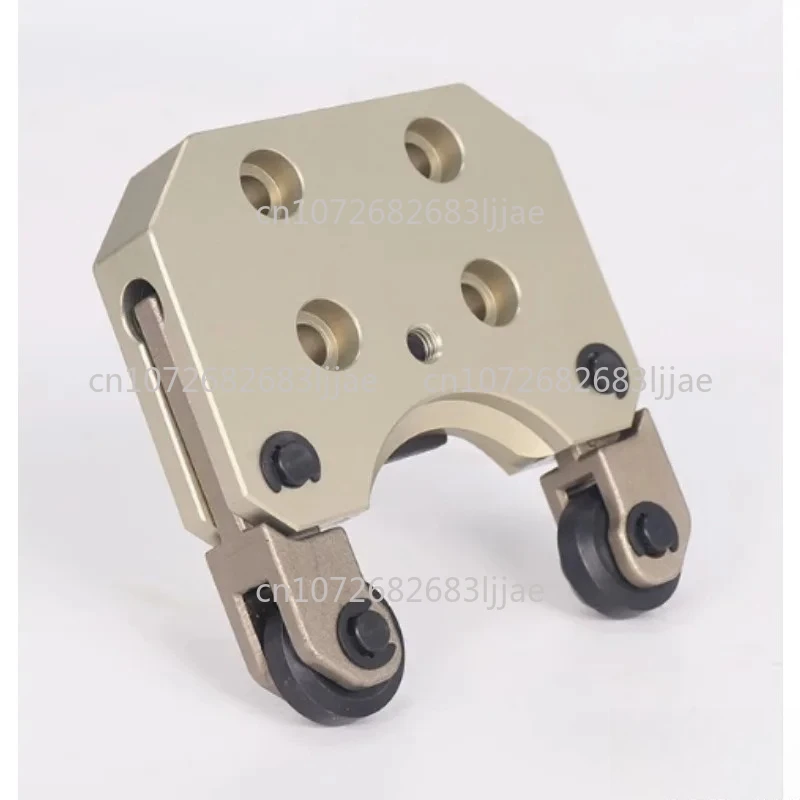 BT30 Holder CNC Numerical Control Machining Center Yitai Lijin Library Tool Claw Drilling Machine Accessory for Precision