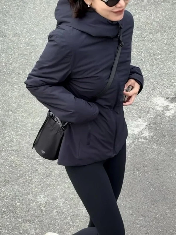 

American Fashion Trend Outdoor Opaque Blue Long Sleeve Hooded Jacket Women's New Autumn 2026 Casual High Waist Loose Fit Coat