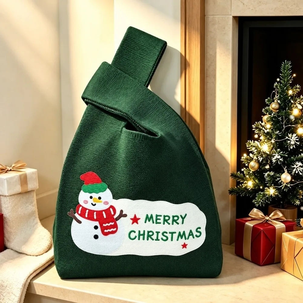 Festive Christmas Knit Handbag Portable Wrist Strap Wrist Bag Handmade Christmas Gift Bags Gift