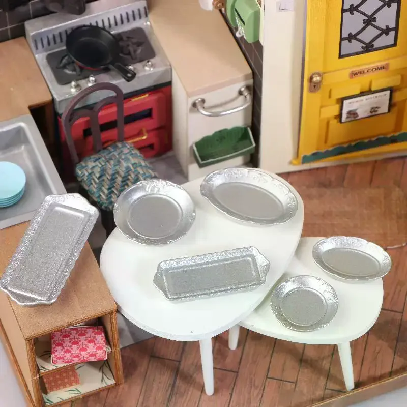 6Pcs 1/12 Puppenhaus Silber Teller Tablett Modell Puppenhaus Küche Geschirr Dekoration Spielzeug Puppen Haus Zubehör