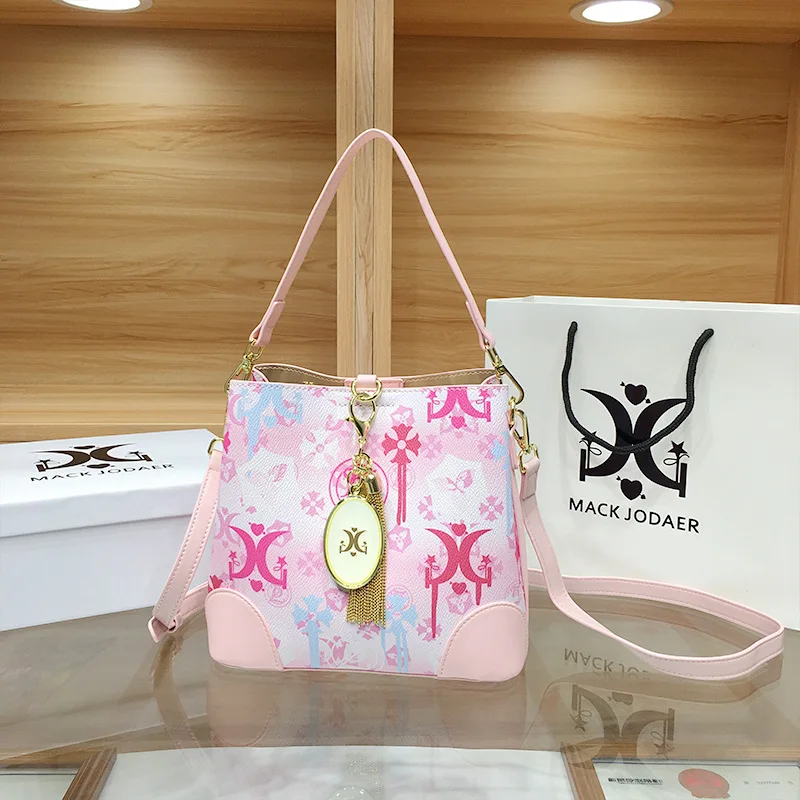 

Unique Vintage Elegant Diaper Bag for Women Minimalist Designer Leather Large Capacity Luxury Fashion Shoulder Bag