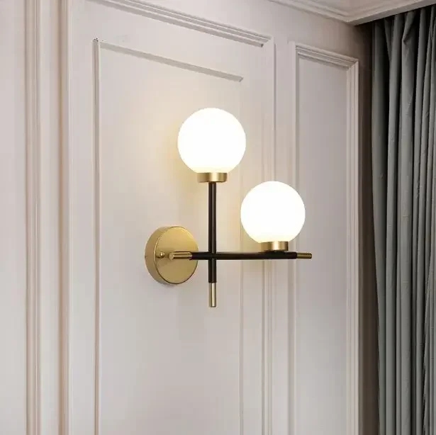 Scandinavische creatieve woonkamer stijl eenvoudige woonkamer slaapkamer nachtkastje achtergrond gangpad verlichting persoonlijkheid ronde LED-verlichting