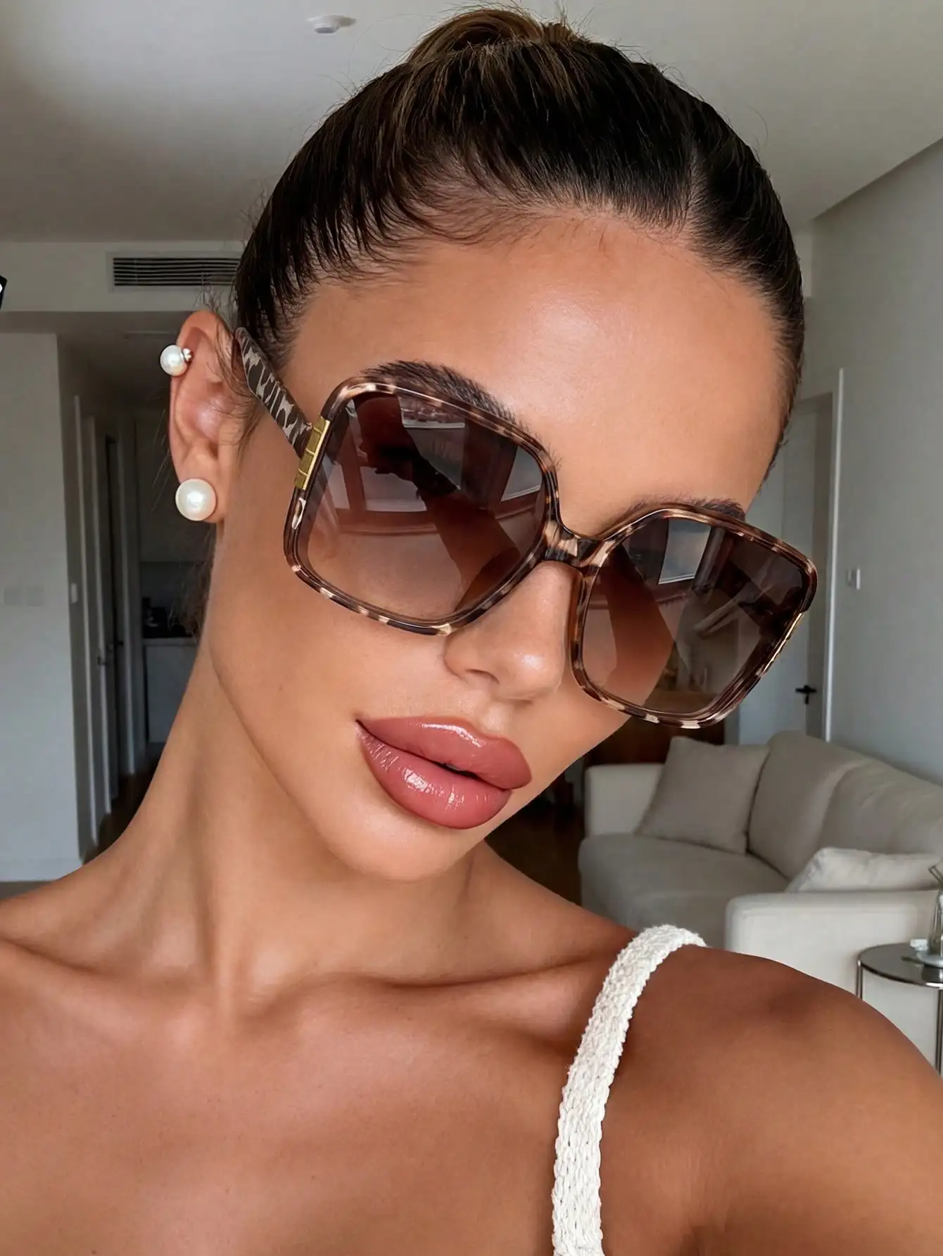 1 Pair Unisex Large Frame Leopard Ombre Glasses, Essential Beach Accessory For Women, Also Ideal For Women's Autumn/Winter Casual And Business Outfits. Leopard Print Contrast Design Creates A Bohemian Vacation Vibe.