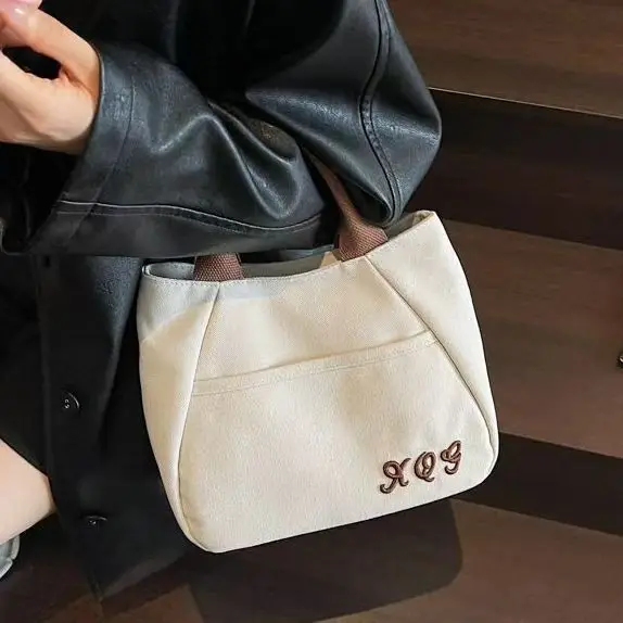Retro-Canvas-Einkaufstasche zum Pendeln zur Arbeit. Kleine lässige Canvas-Tasche für Damen. Handgehaltene Tragetasche. – Detail 23