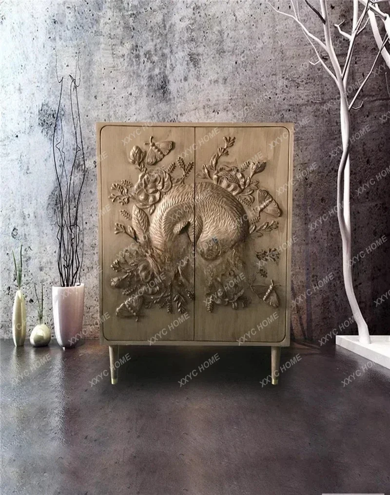 

French retro solid wood carving entrance cabinet villa living room shoe cabinet integrated fox decorative cabinet customization