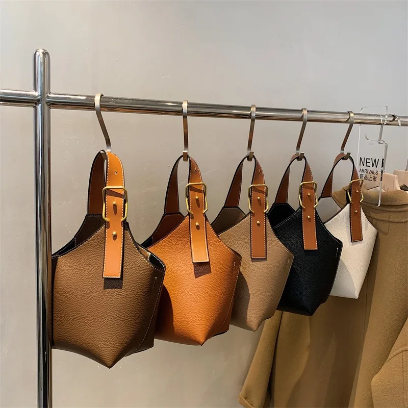 

New Handheld Bucket Bag Single Shoulder Crossbody Bag Low Premium FeelingA Stylish Minimalist Brand Variety Handbags