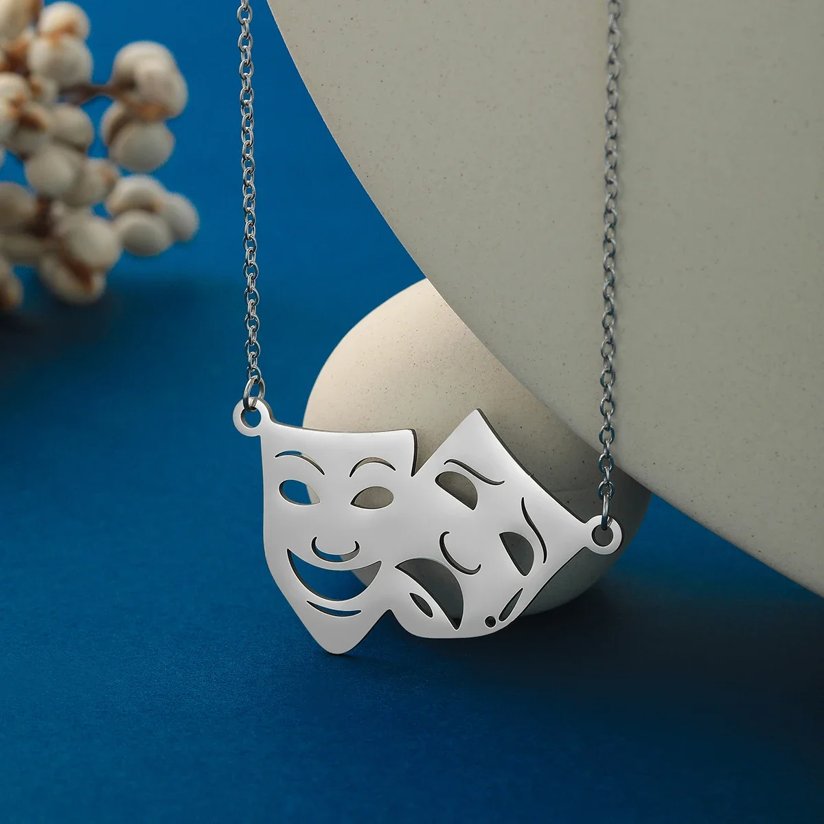 CHENGXUN Comedy and Tragedy Mask Necklace Drama Performing Arts Pendant Theatre Masks Necklace Comedy and Drama Mask Necklace