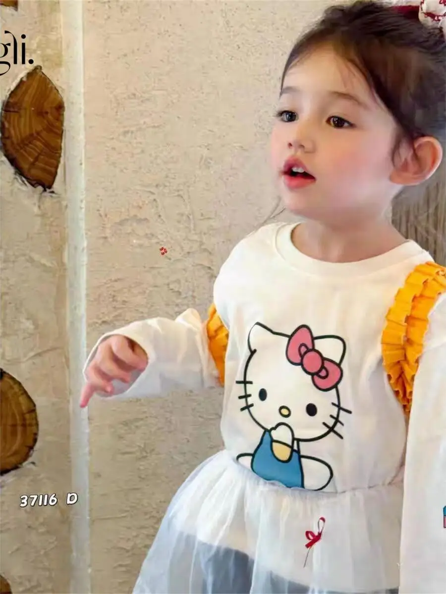 Urocza dziewczęca bawełniana koszulka z długim rękawem, nadruk KT, warstwa bazowa, modna odzież jesienna, ubrania dla dzieci, dopasowany krój.