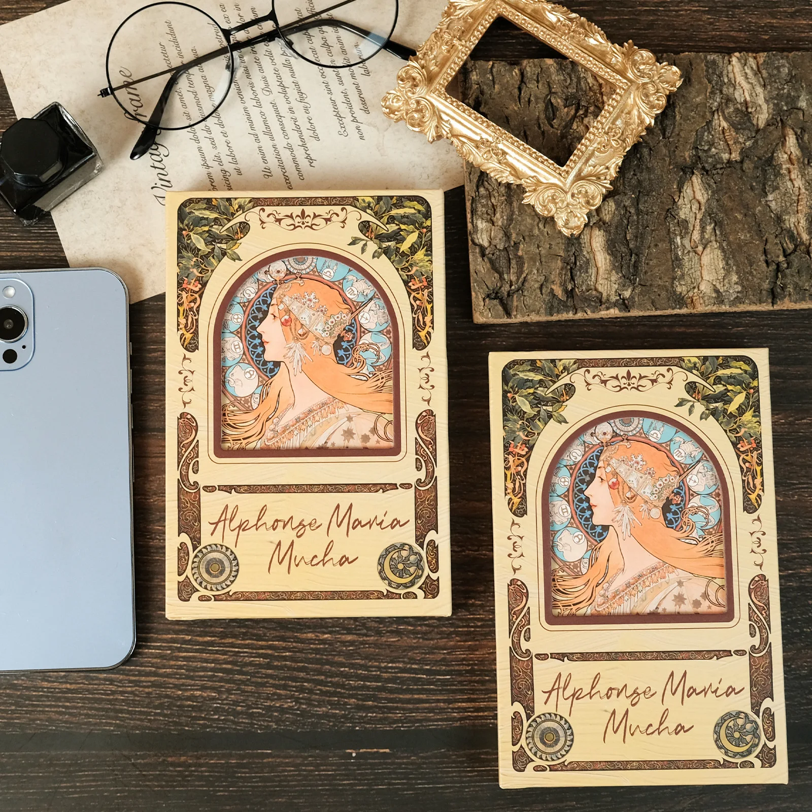 Mucha\'s famous painting illustration cover retro notebook hardcover notepad magnetic buckle  portable three-fold page diary