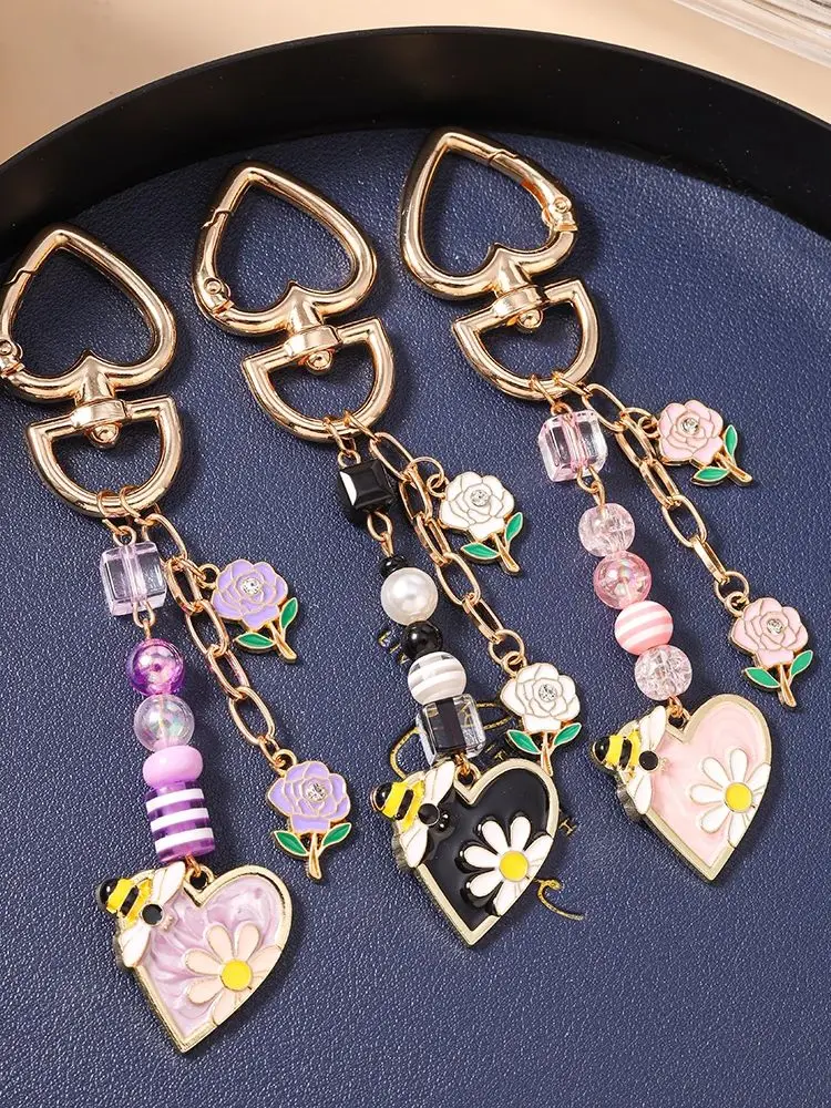 Aihua Niedlicher Hübscher Rosen-Blumen-Herz-Schlüsselanhänger für Frauen Mädchen Blumen-Bienen-Herzen Schlüsselringe Handtaschenanhänger Geburtstag Schmuck Geschenke – Detail 1