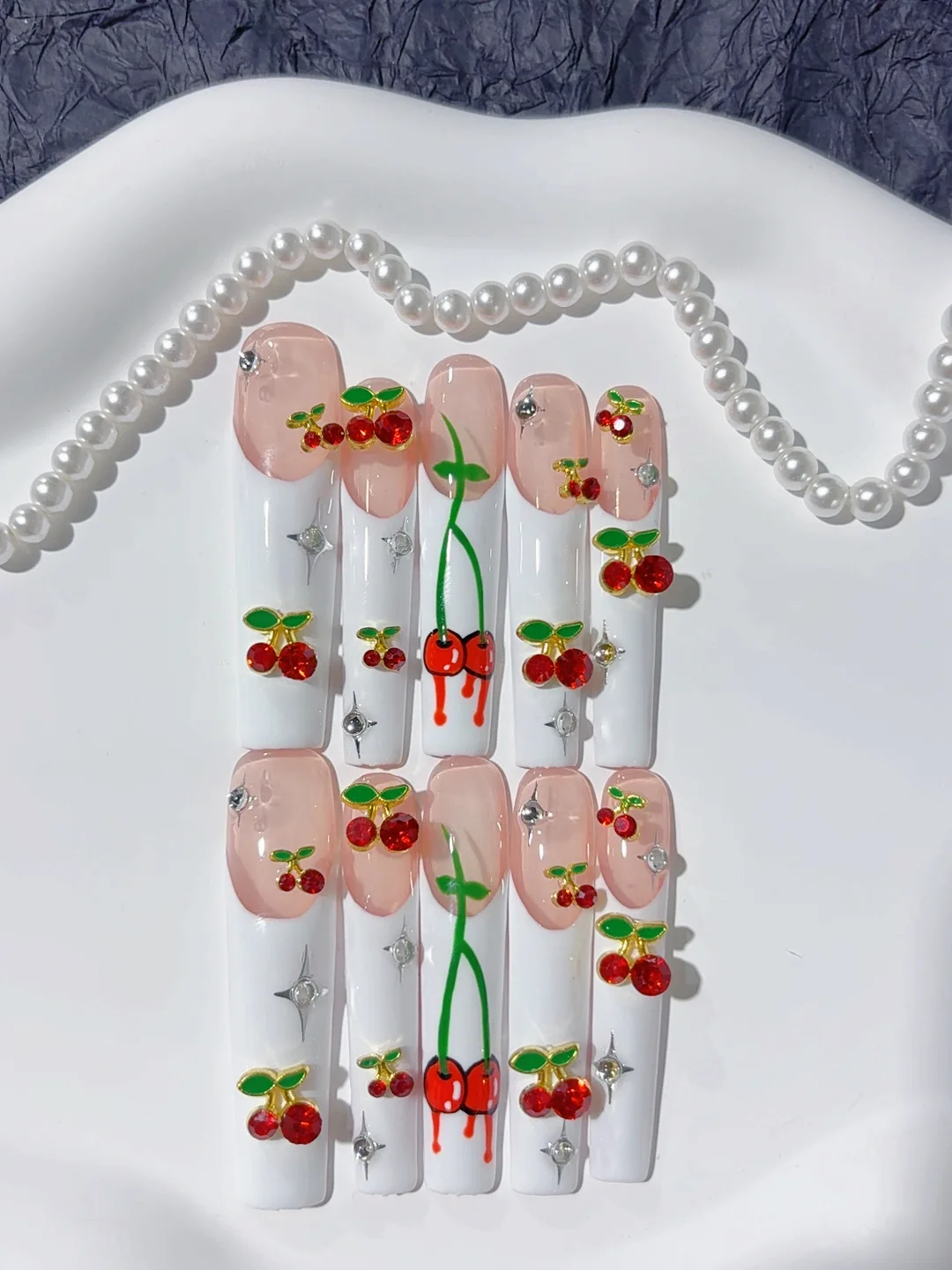

Shining Star Cherry Water Pipe Style Fashion Manicure (N005)