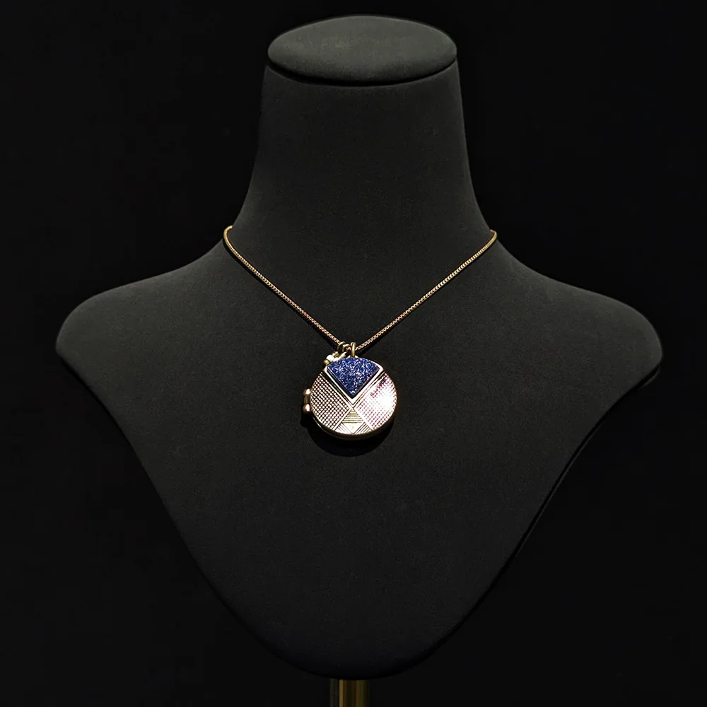 

Египетская серия, ретро натуральный камень, роскошный синий кулон с драгоценными камнями для женщин, дизайнерское высококачественное средневековое женское ожерелье