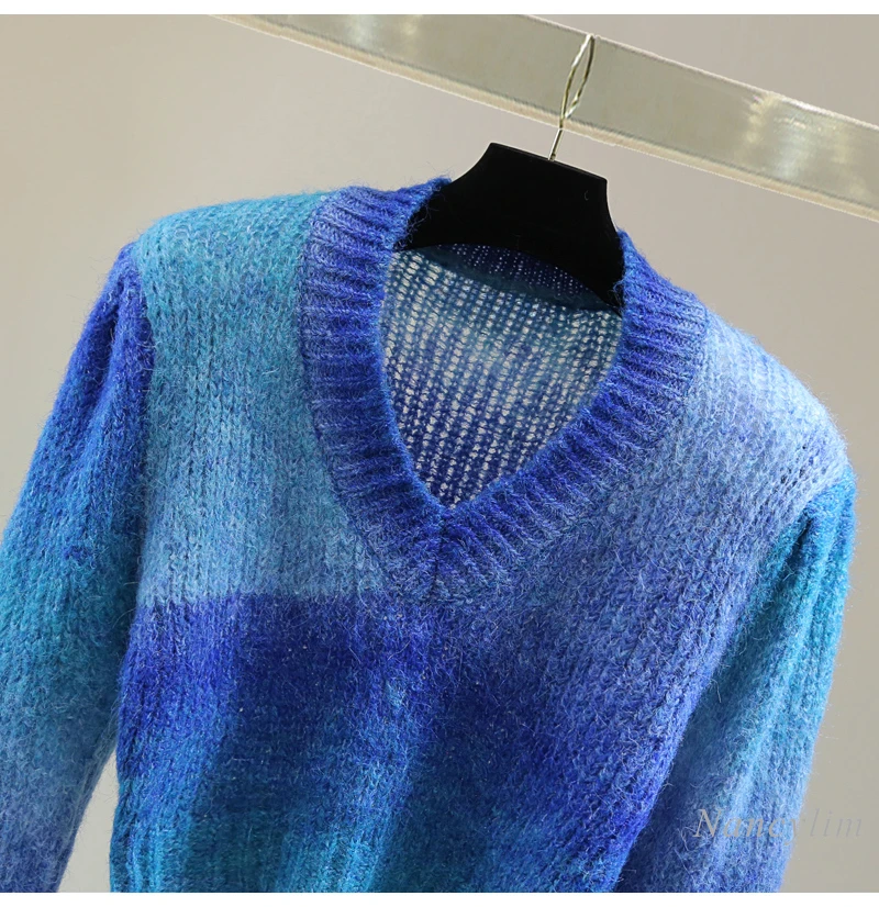 Gradient V-neck Blue Knitted Sweater Women Spring Winter Short Casual Long-sleeved Pullover Sweaters cropped jumper